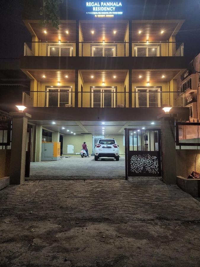 מלון Regal Panhala Residency מראה חיצוני תמונה