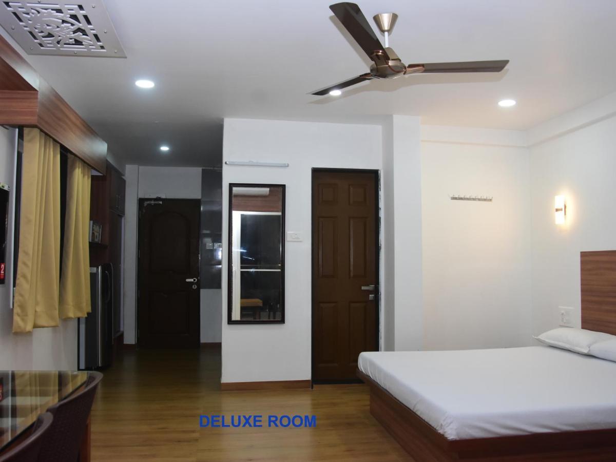 מלון Regal Panhala Residency מראה חיצוני תמונה